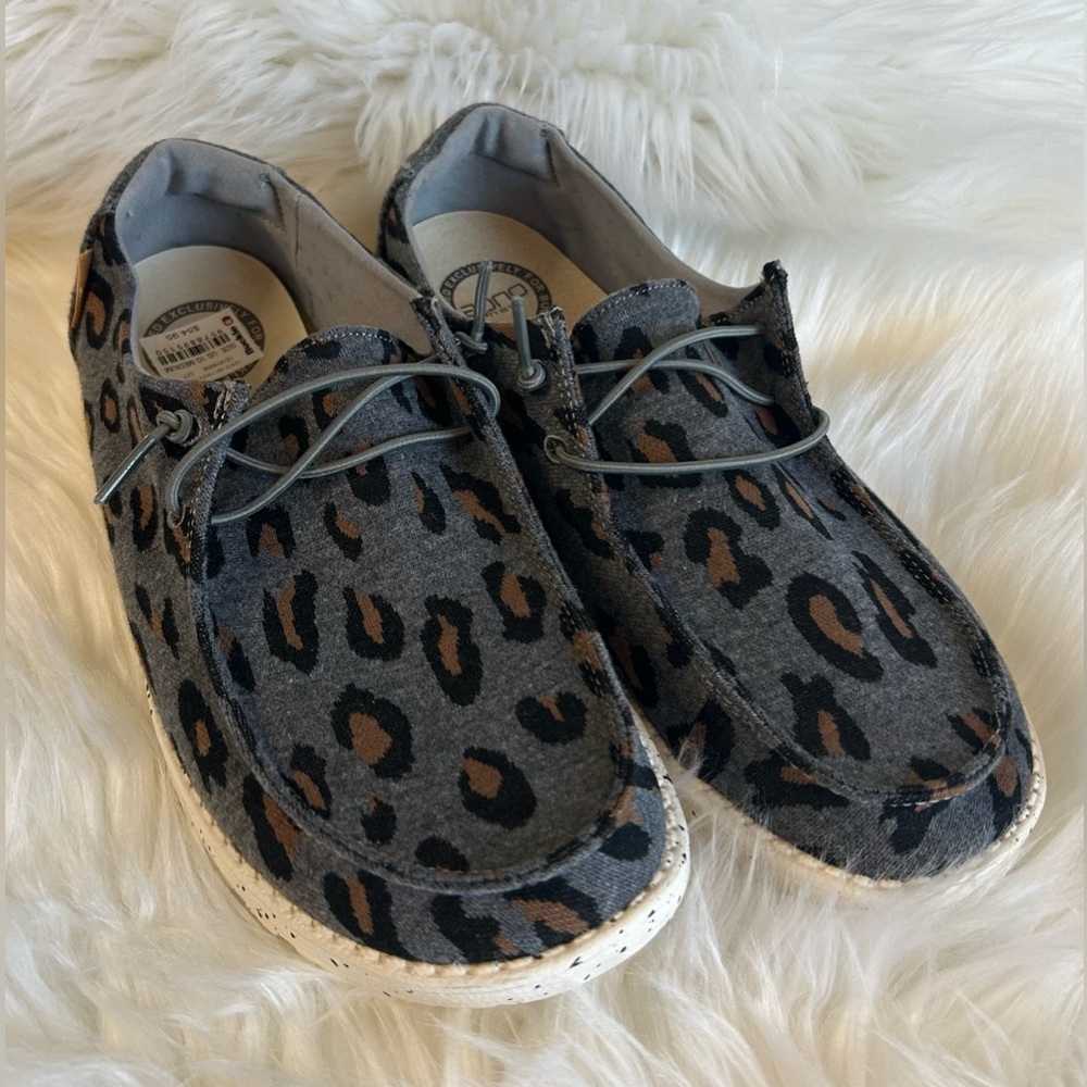 NWOB Hey Dude Wendy Animal Print Shoes - Picture 2 of 6